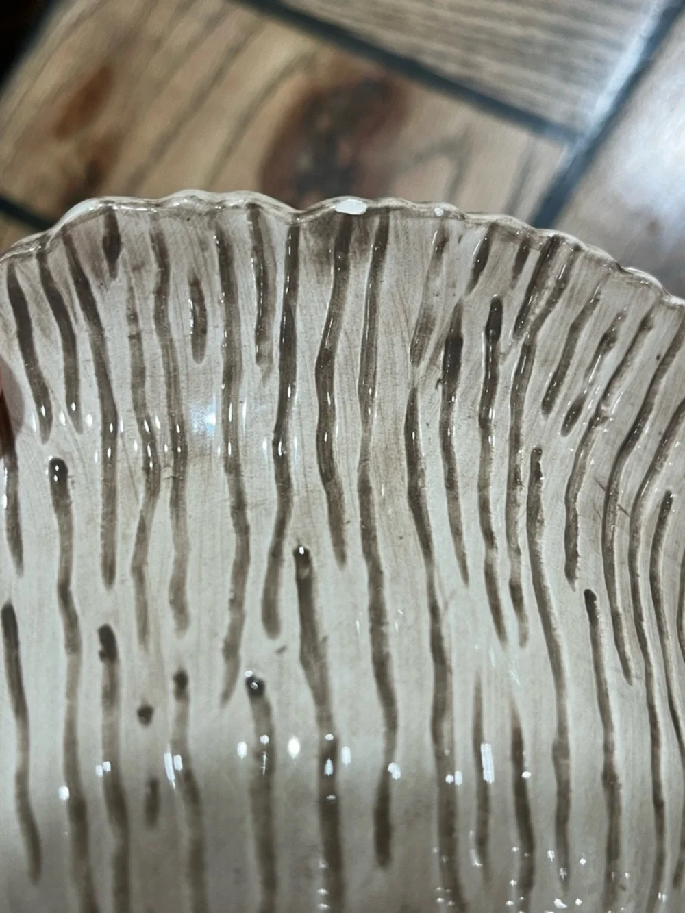 Fitz and Floyd Textured Ceramic Bowl 1990 raspberry woodland